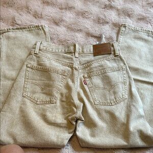 Levi's Men's Beige Straight Jeans